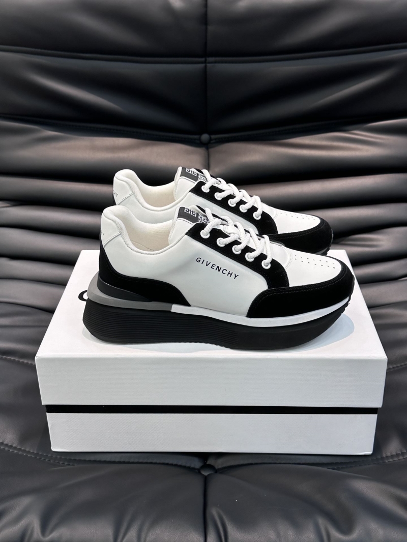 Givenchy Sneakers